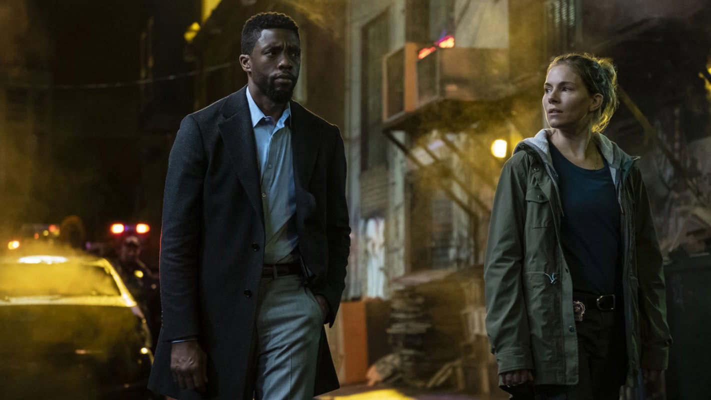 21 Bridges scene photo