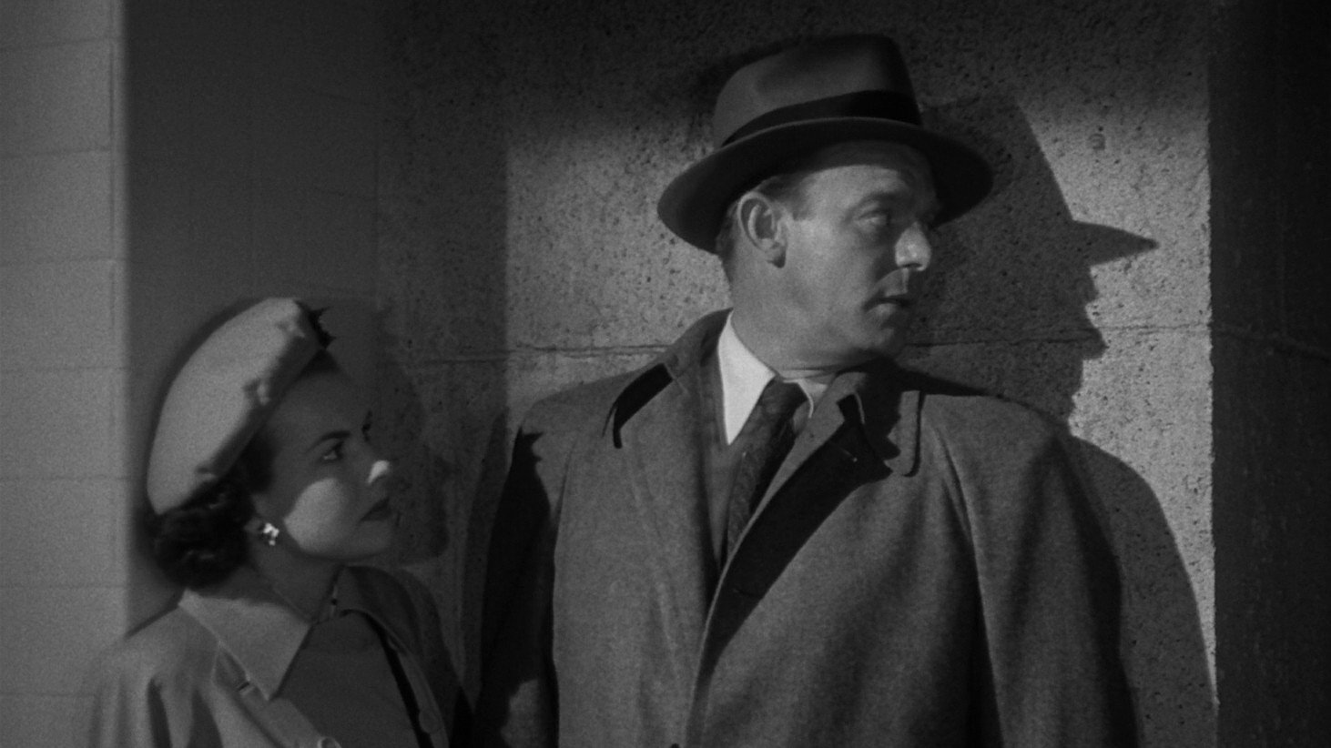 Abandoned scene photo