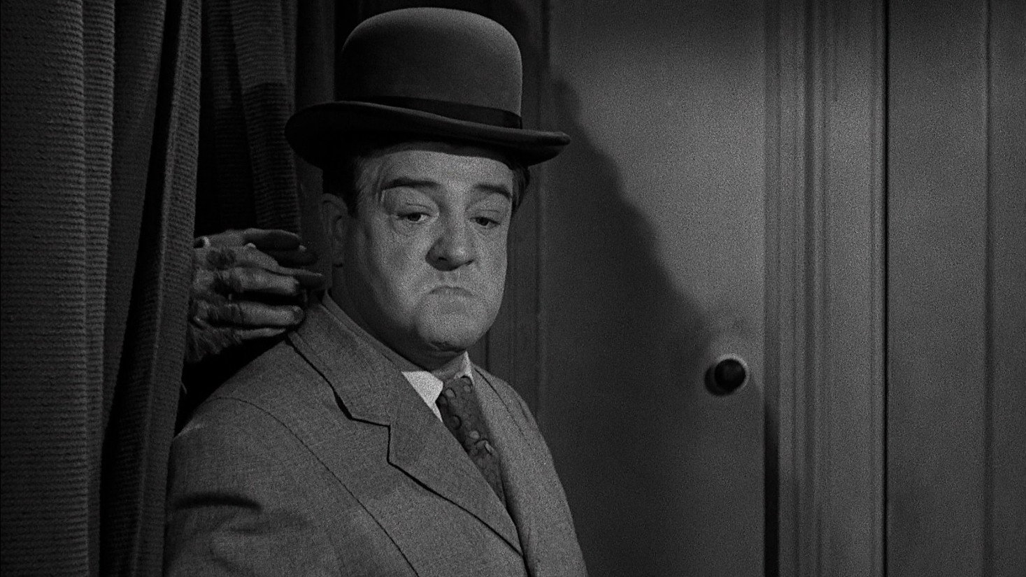 Abbott and Costello Meet Dr. Jekyll and Mr. Hyde scene photo