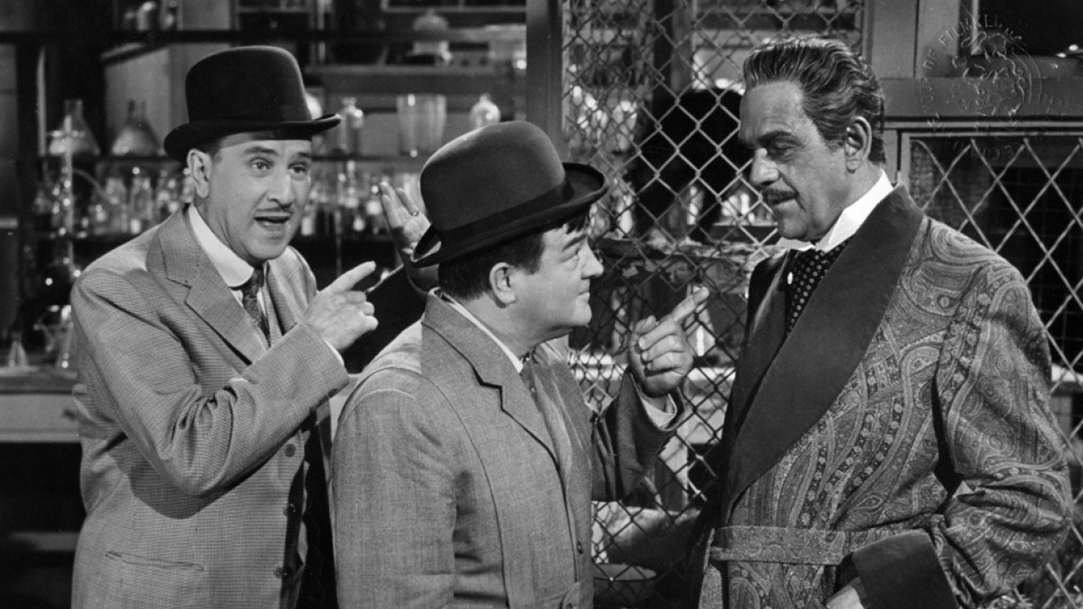 Abbott and Costello Meet Dr. Jekyll and Mr. Hyde scene photo