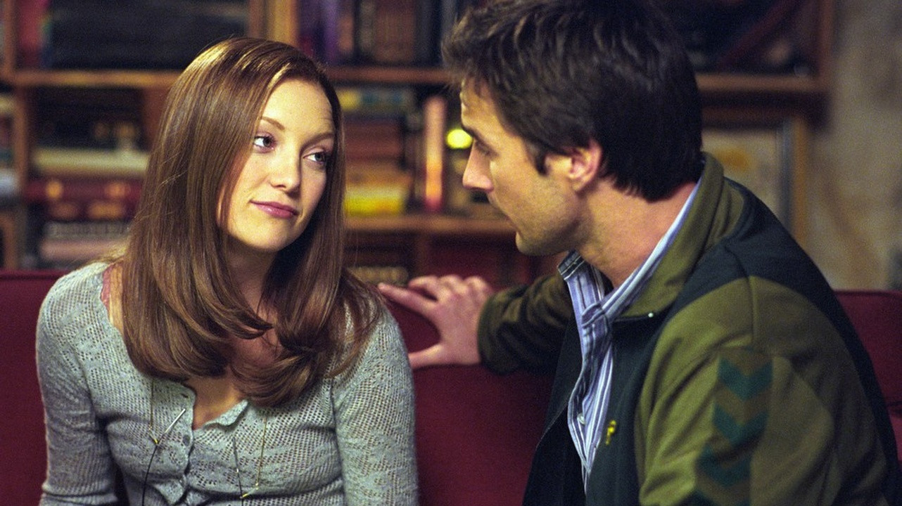 Alex & Emma scene photo