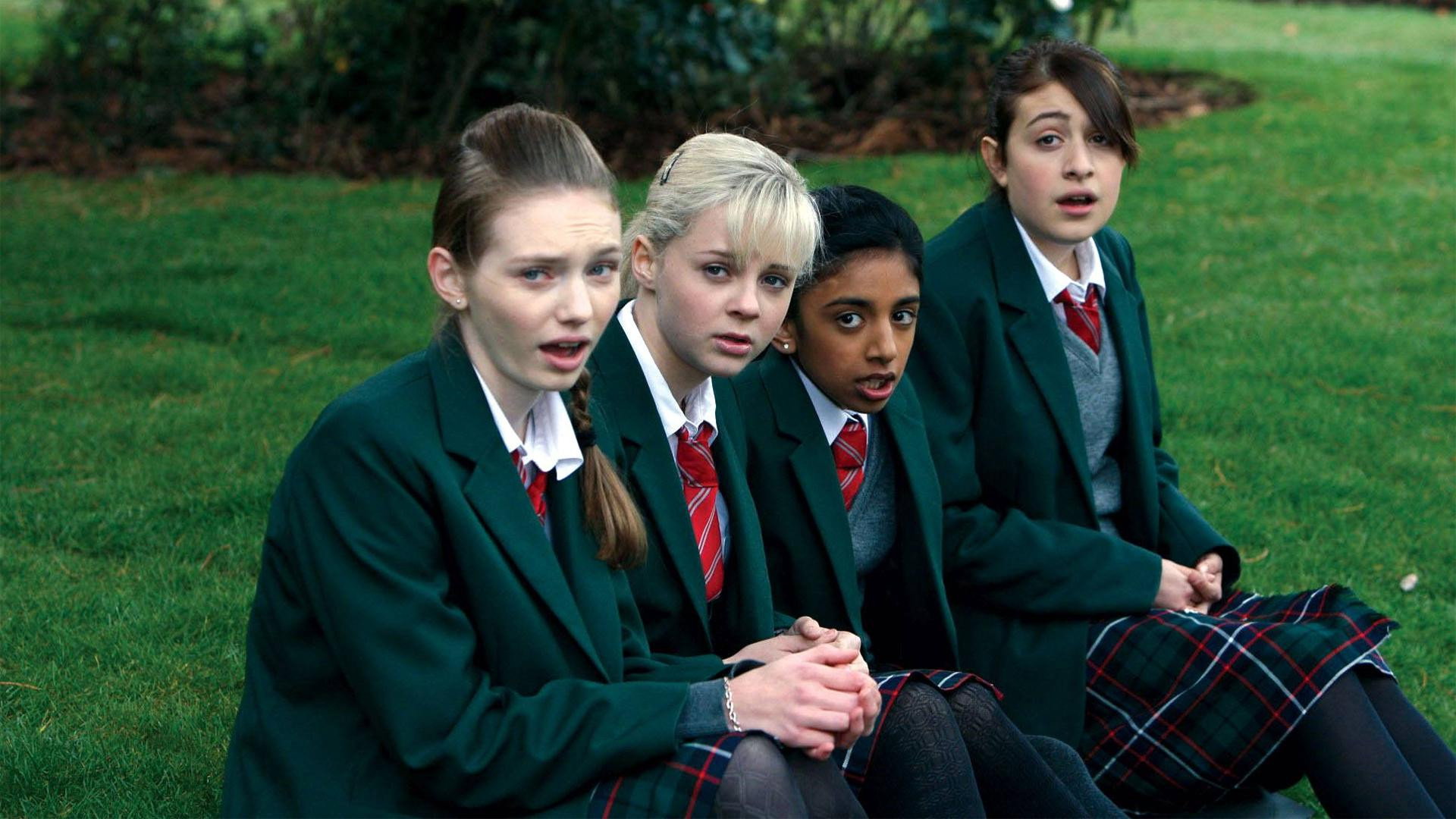 Angus, Thongs and Perfect Snogging scene photo