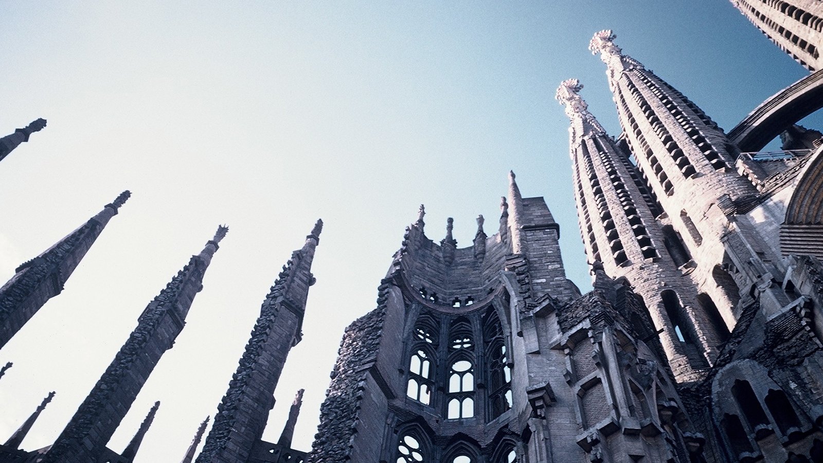 Antonio Gaudí scene photo
