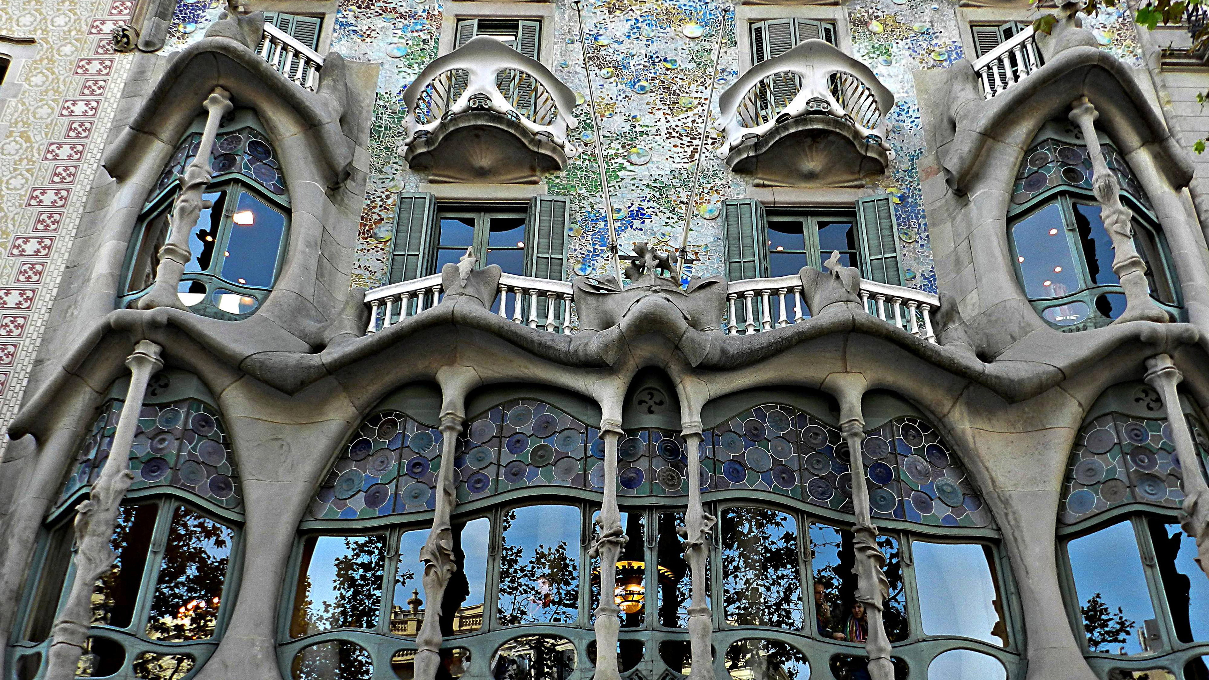 Antonio Gaudí scene photo