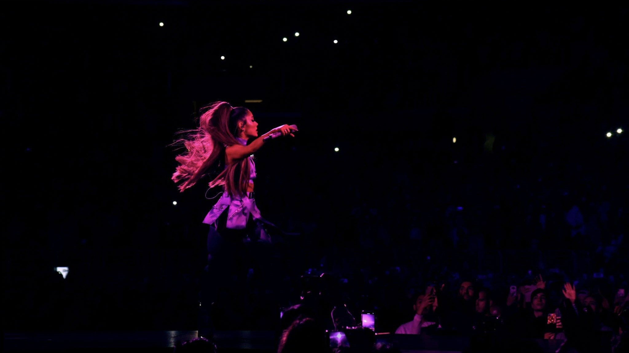 Ariana Grande: Excuse Me, I Love You scene photo