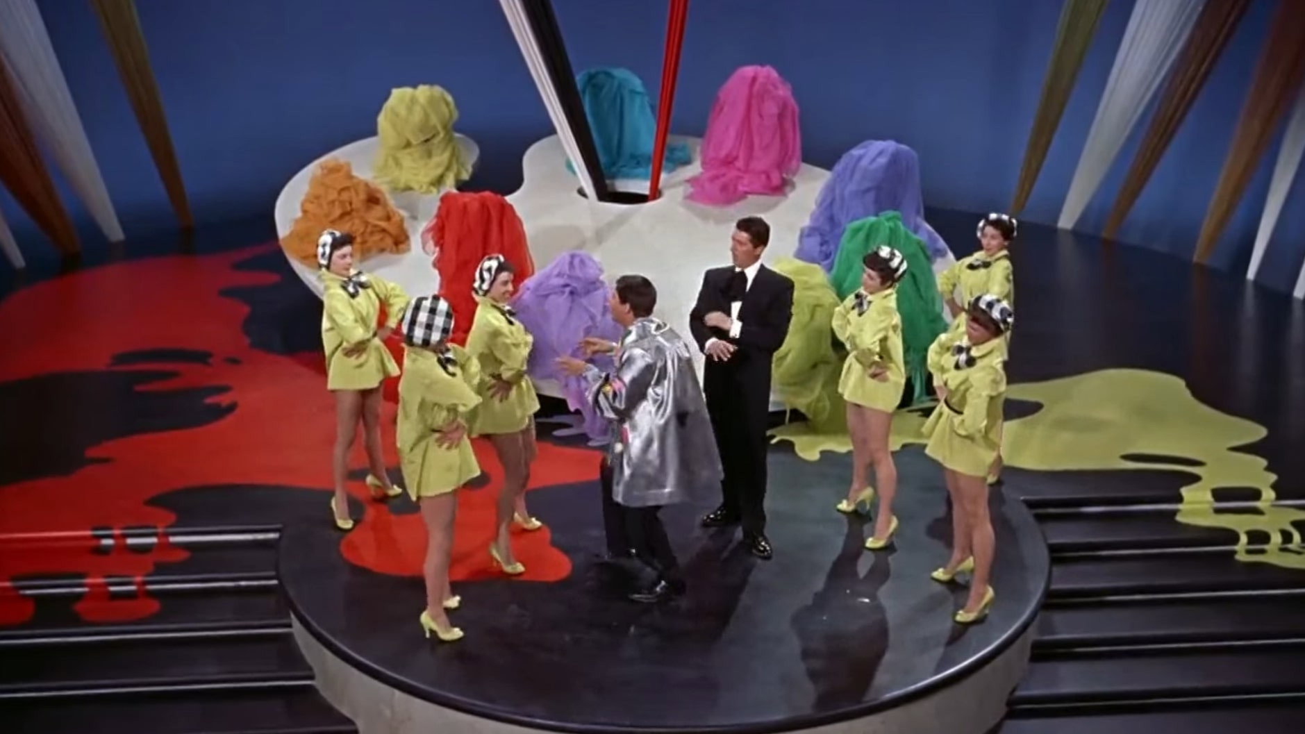 Artists and Models scene photo