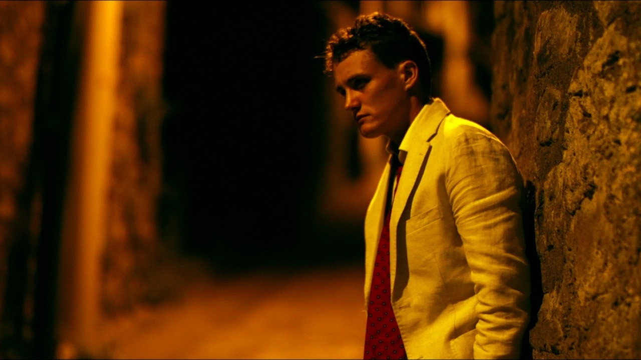 Baggage Red scene photo