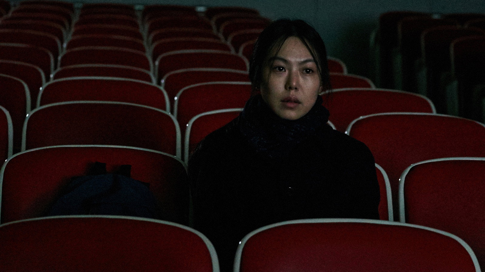 Bamui haebyun-eoseo honja scene photo