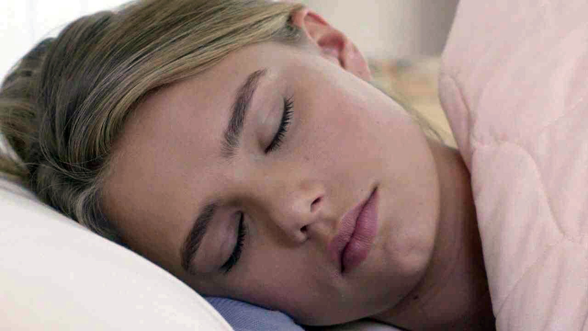 Blue Lagoon: The Awakening scene photo
