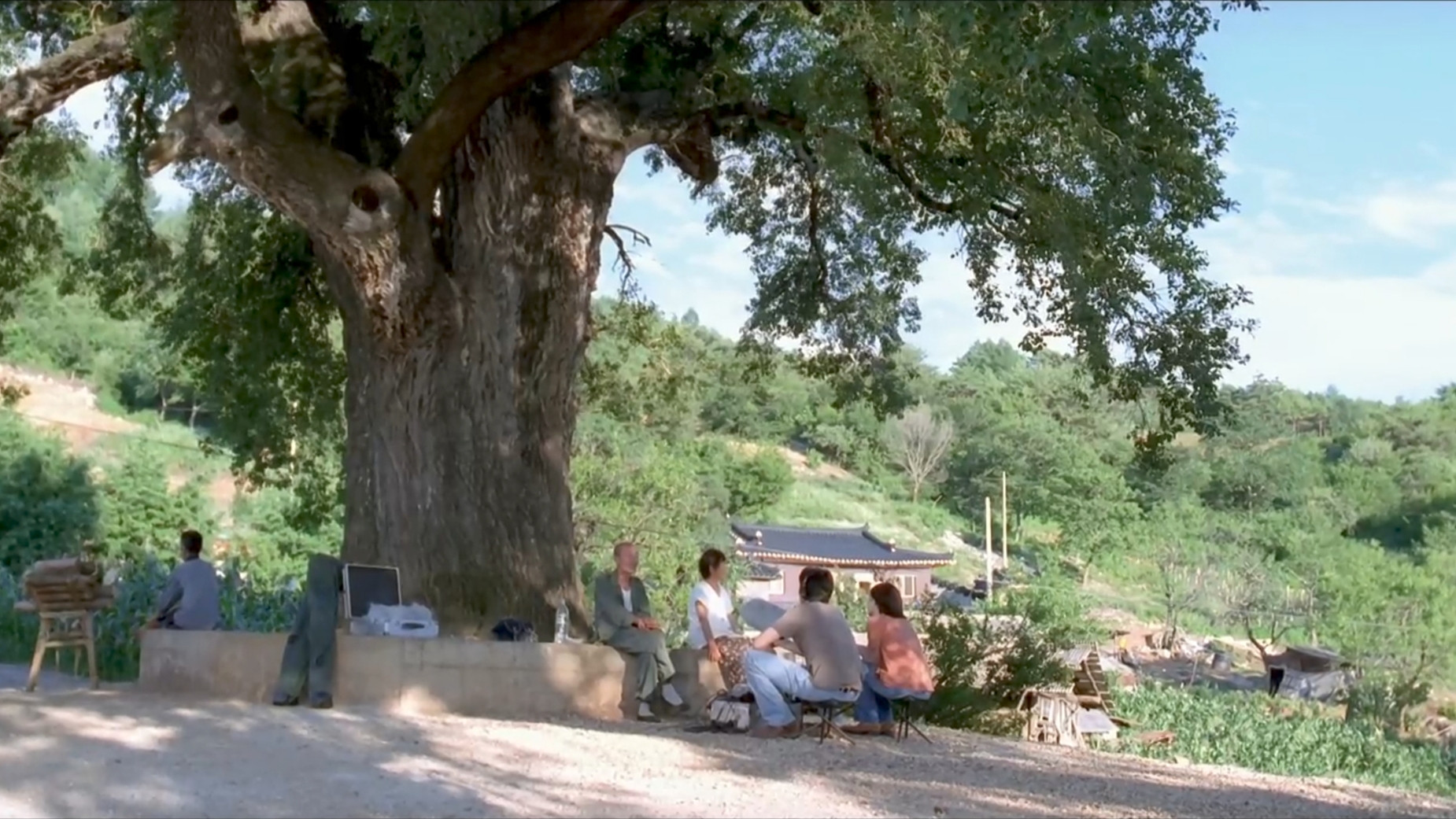 Bomnaleun ganda scene photo