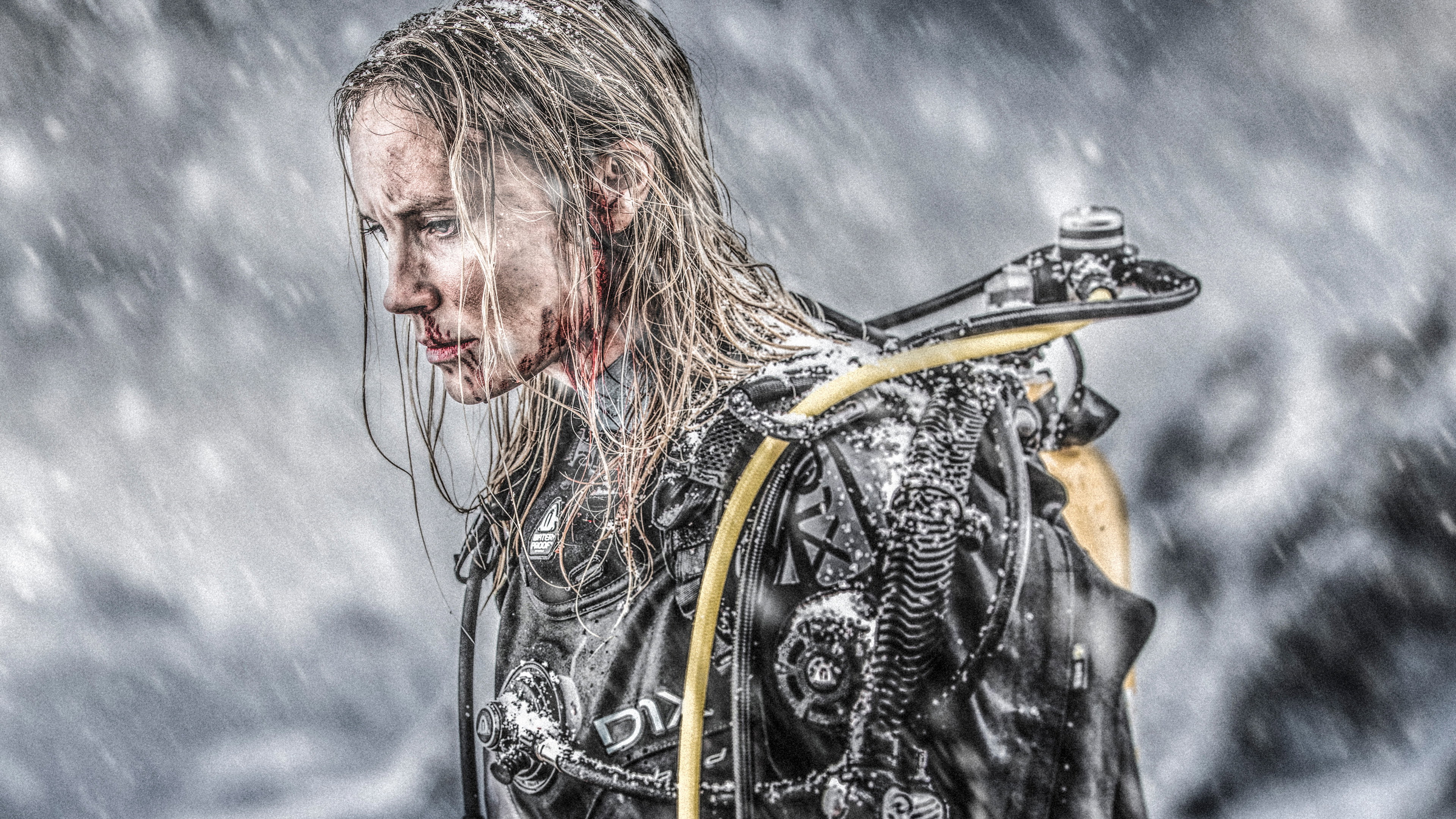 Breaking Surface scene photo