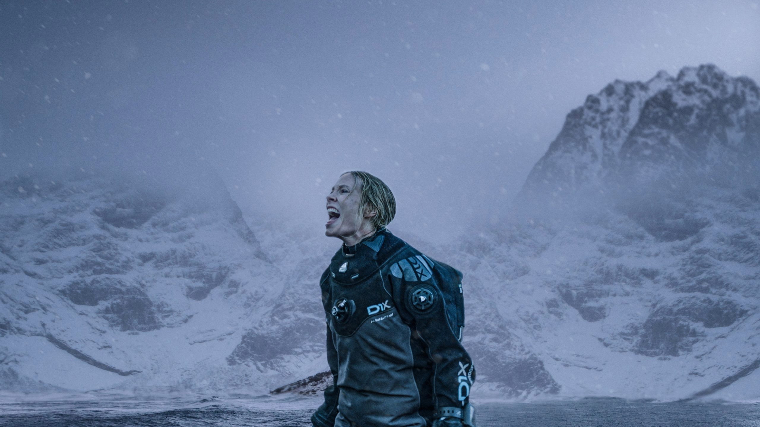 Breaking Surface scene photo