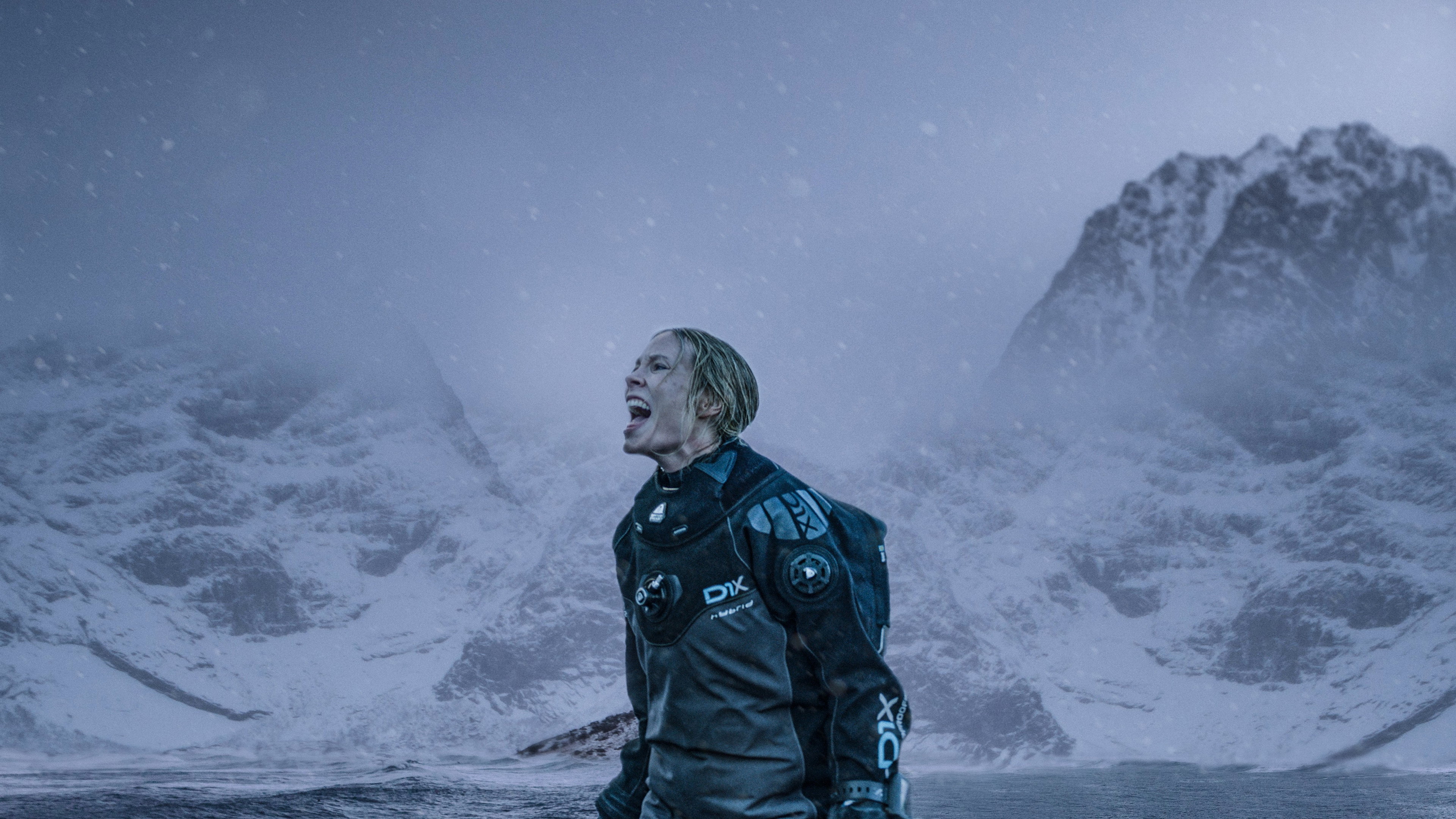 Breaking Surface scene photo