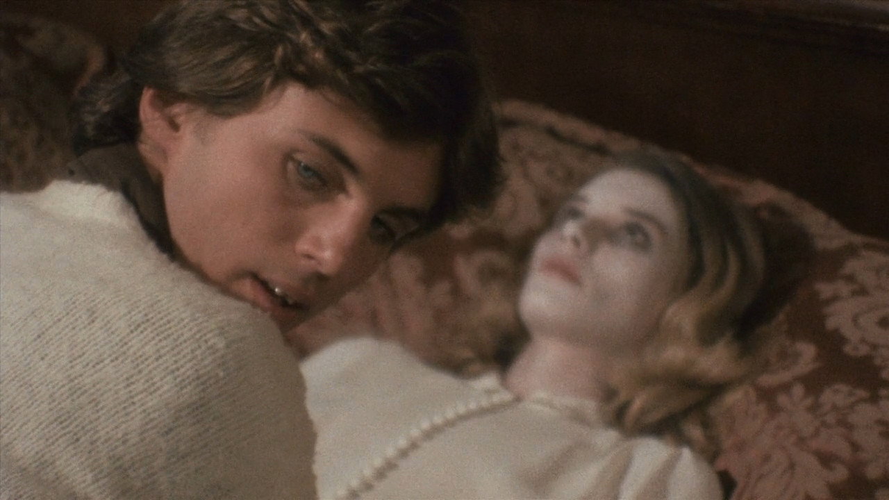 Buio Omega scene photo