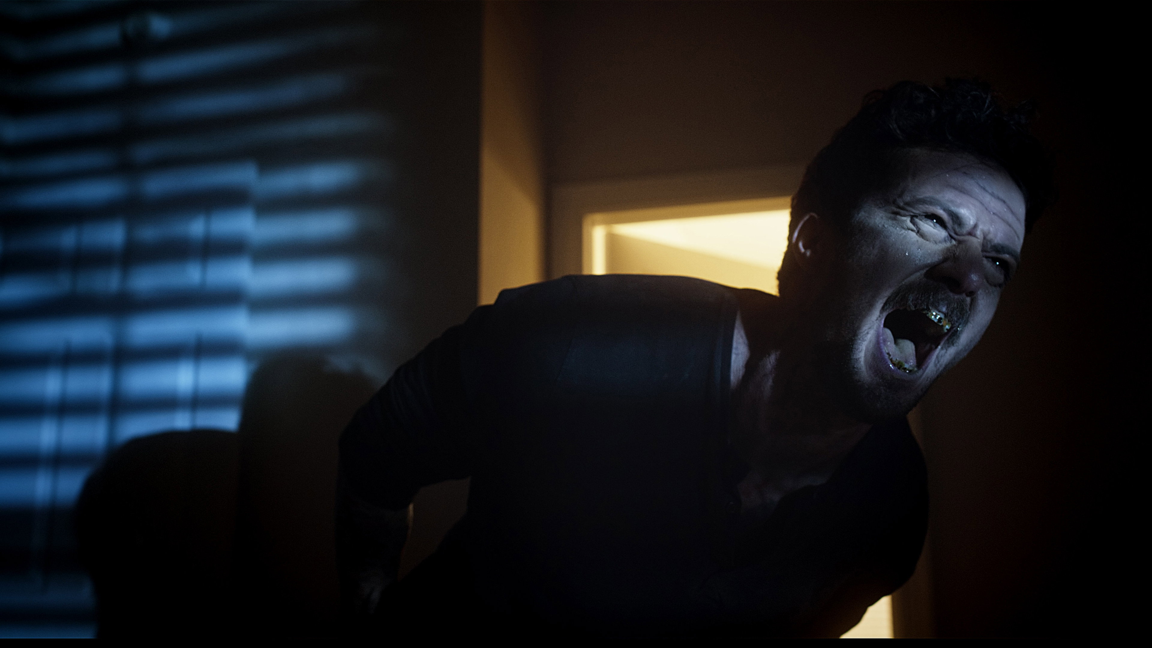 Chat scene photo
