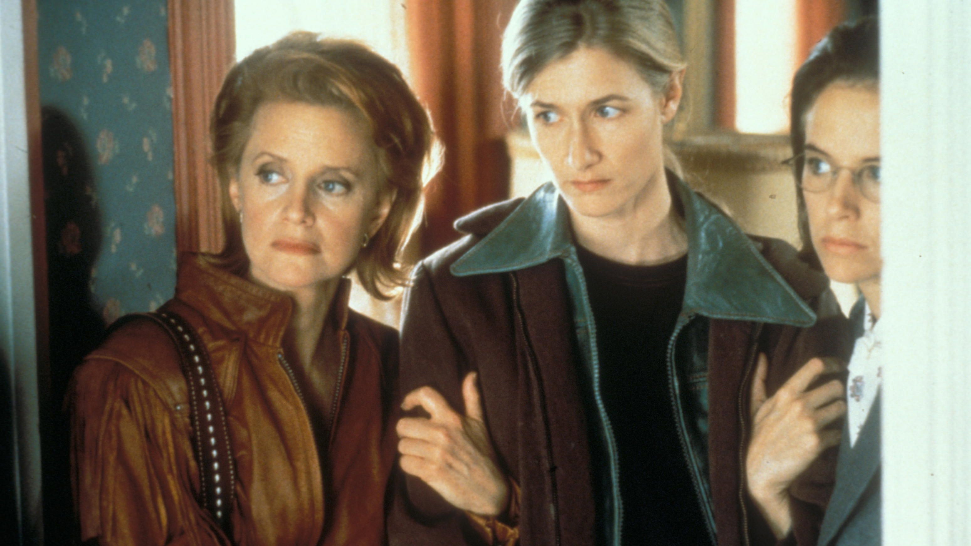 Citizen Ruth scene photo