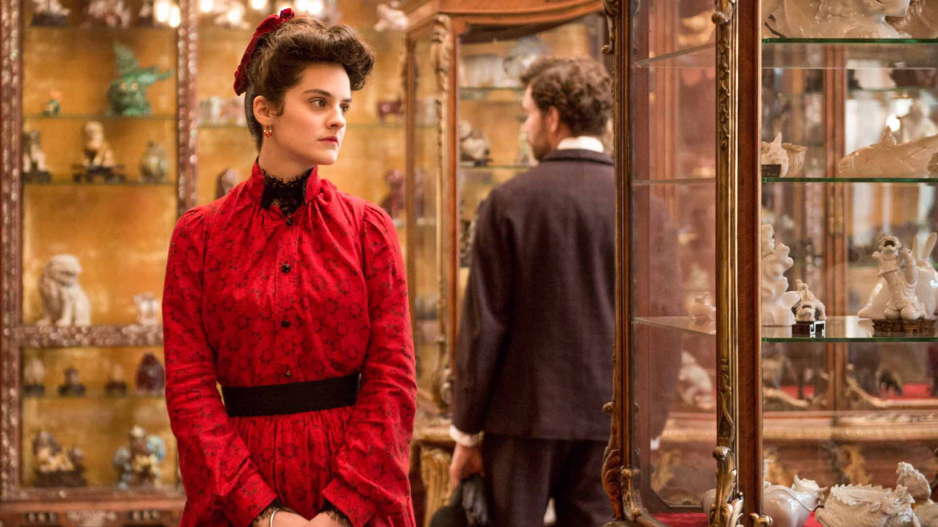 Curiosa scene photo