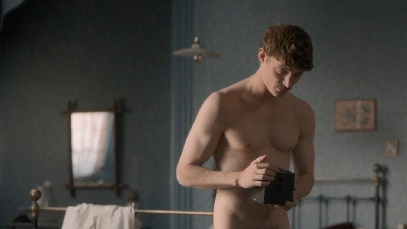 Curiosa scene photo