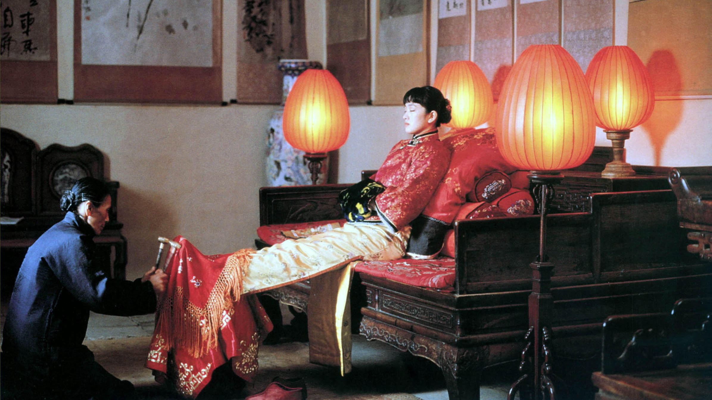 Da hong denglong gaogao gua scene photo
