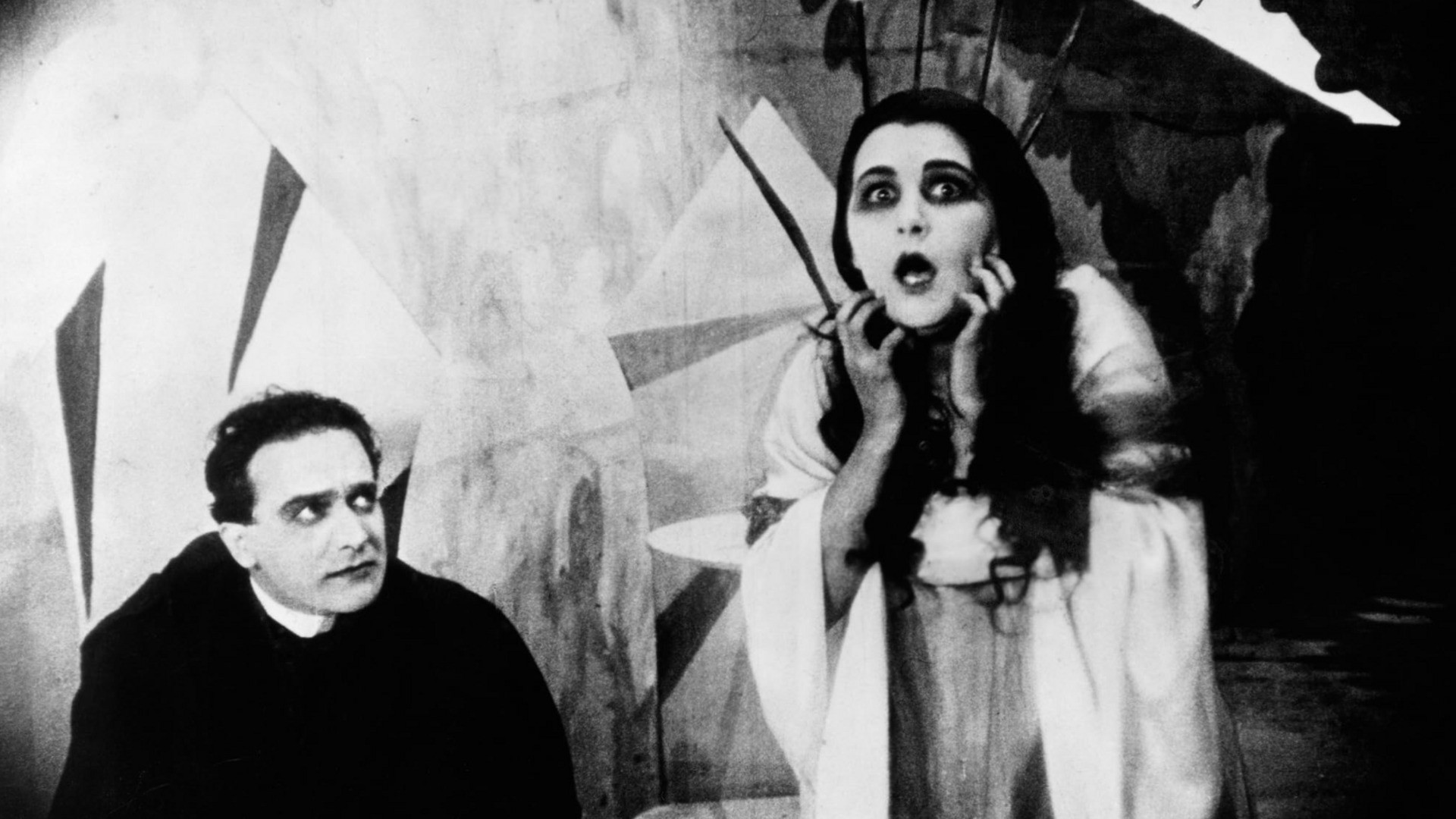 Das Cabinet des Dr. Caligari scene photo