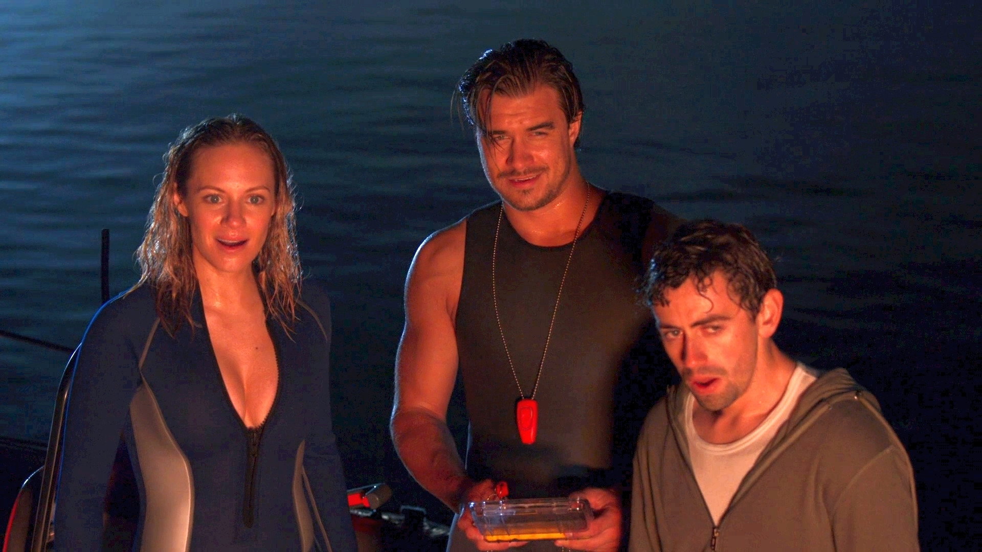 Deep Blue Sea 2 scene photo