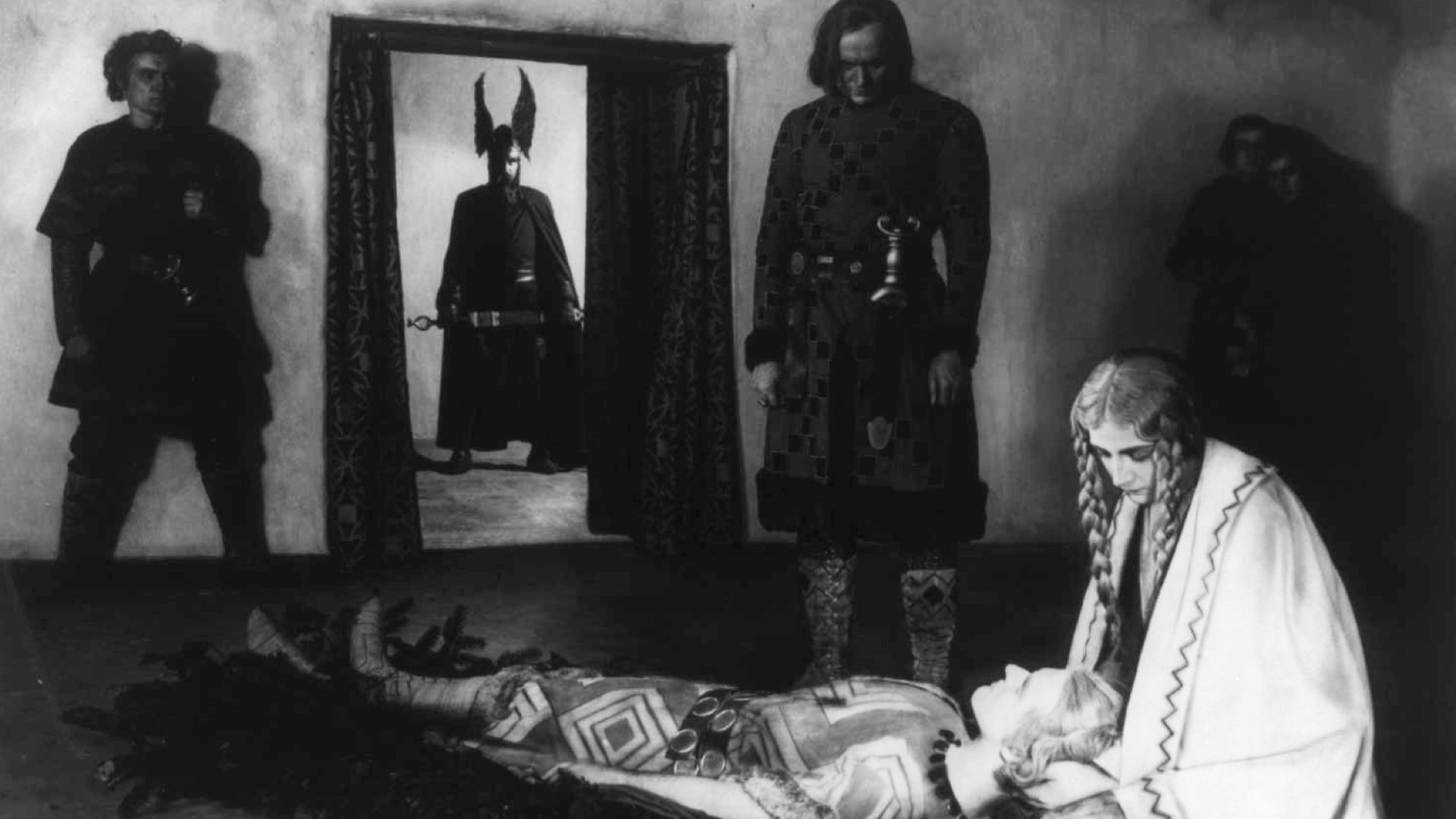 Die Nibelungen: Siegfried scene photo