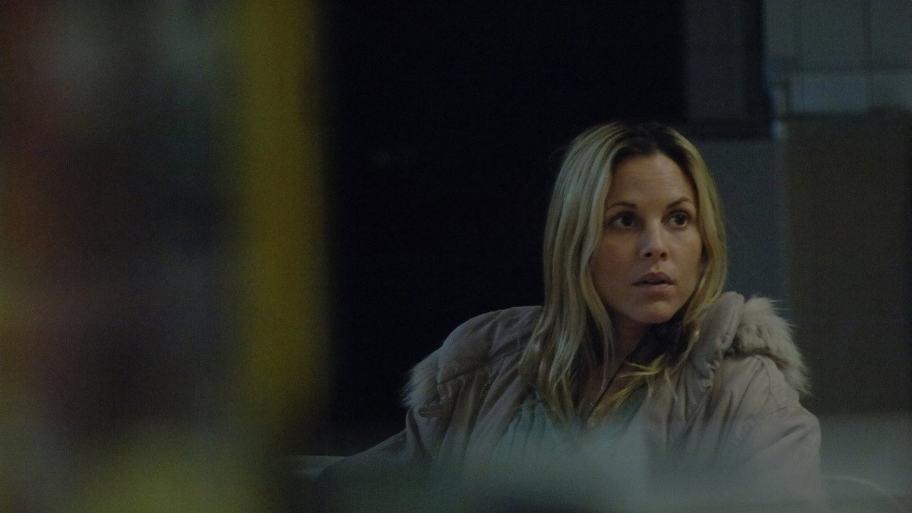 Downloading Nancy scene photo