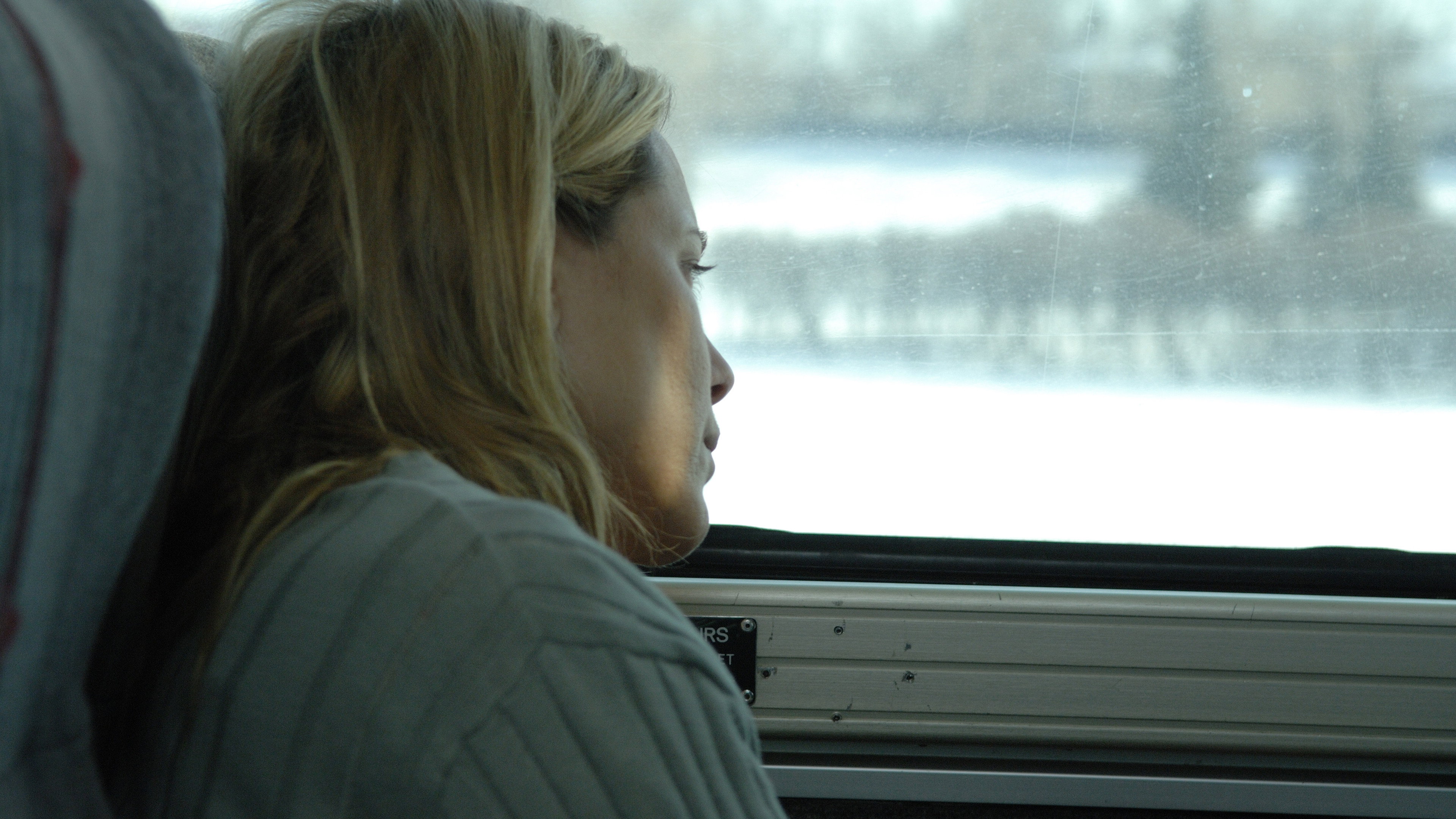 Downloading Nancy scene photo