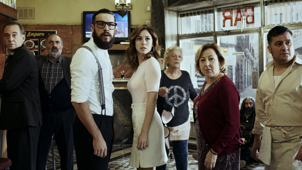 El bar scene photo