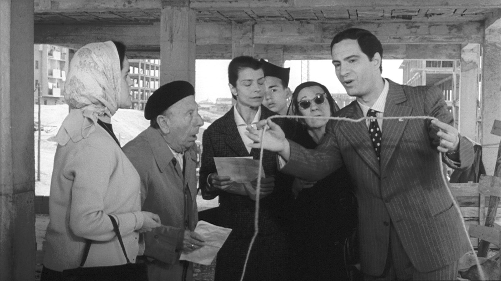 El verdugo scene photo