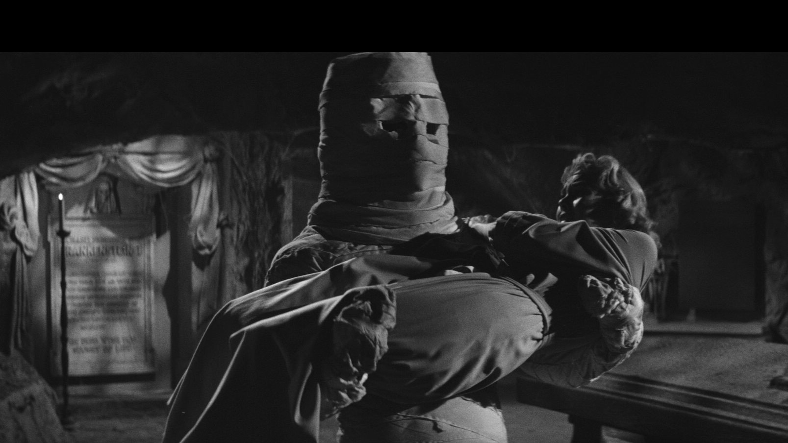 Frankenstein 1970 scene photo