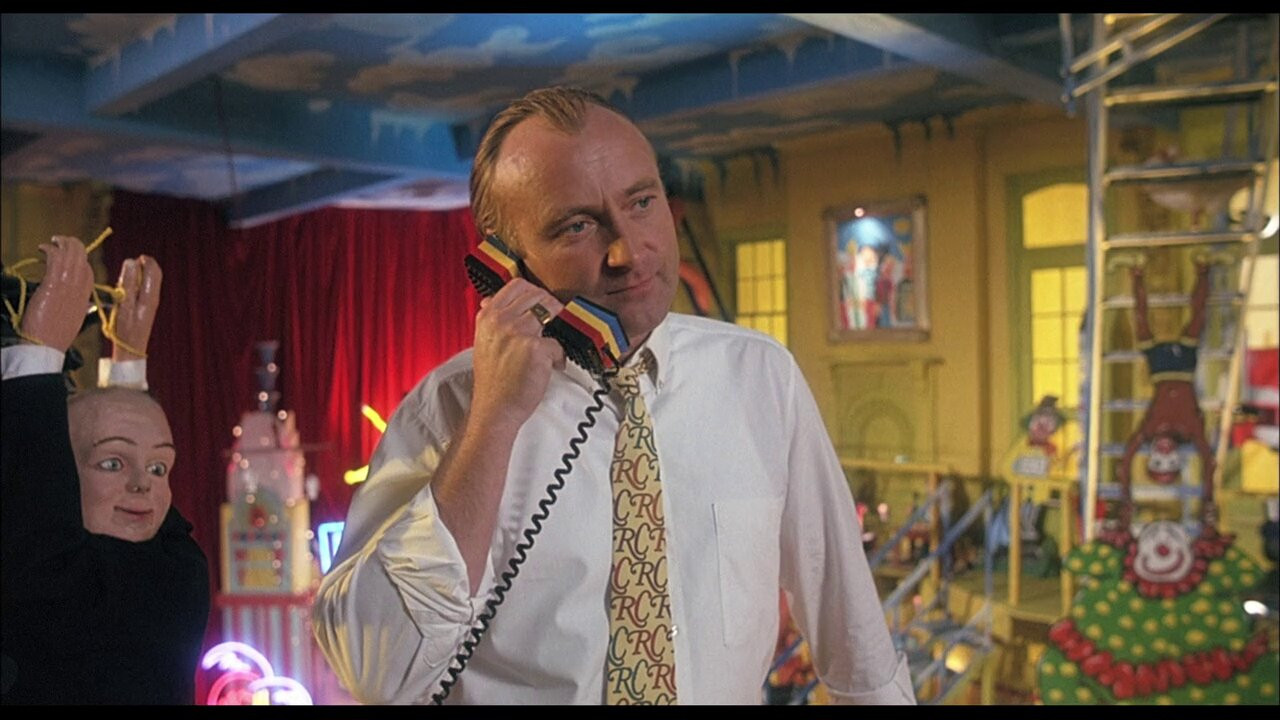 Frauds scene photo