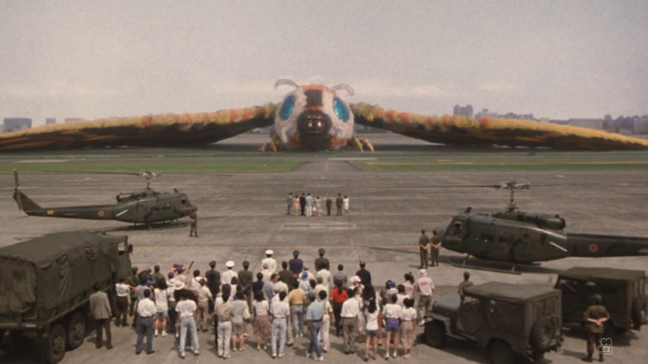 Gojira vs. Mosura scene photo