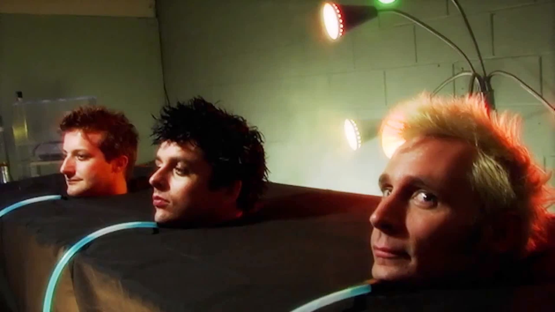 Green Day: Heart Like a Hand Grenade scene photo