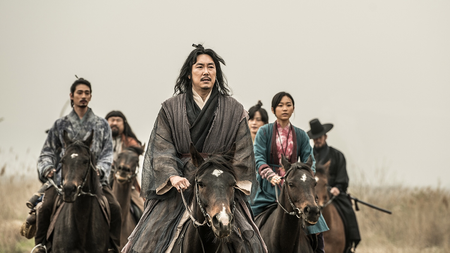 Gwang-dae-deul: Poong-moon-jo-jak-dan scene photo