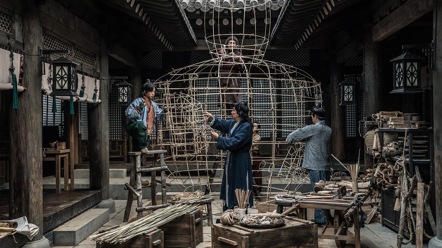 Gwang-dae-deul: Poong-moon-jo-jak-dan scene photo