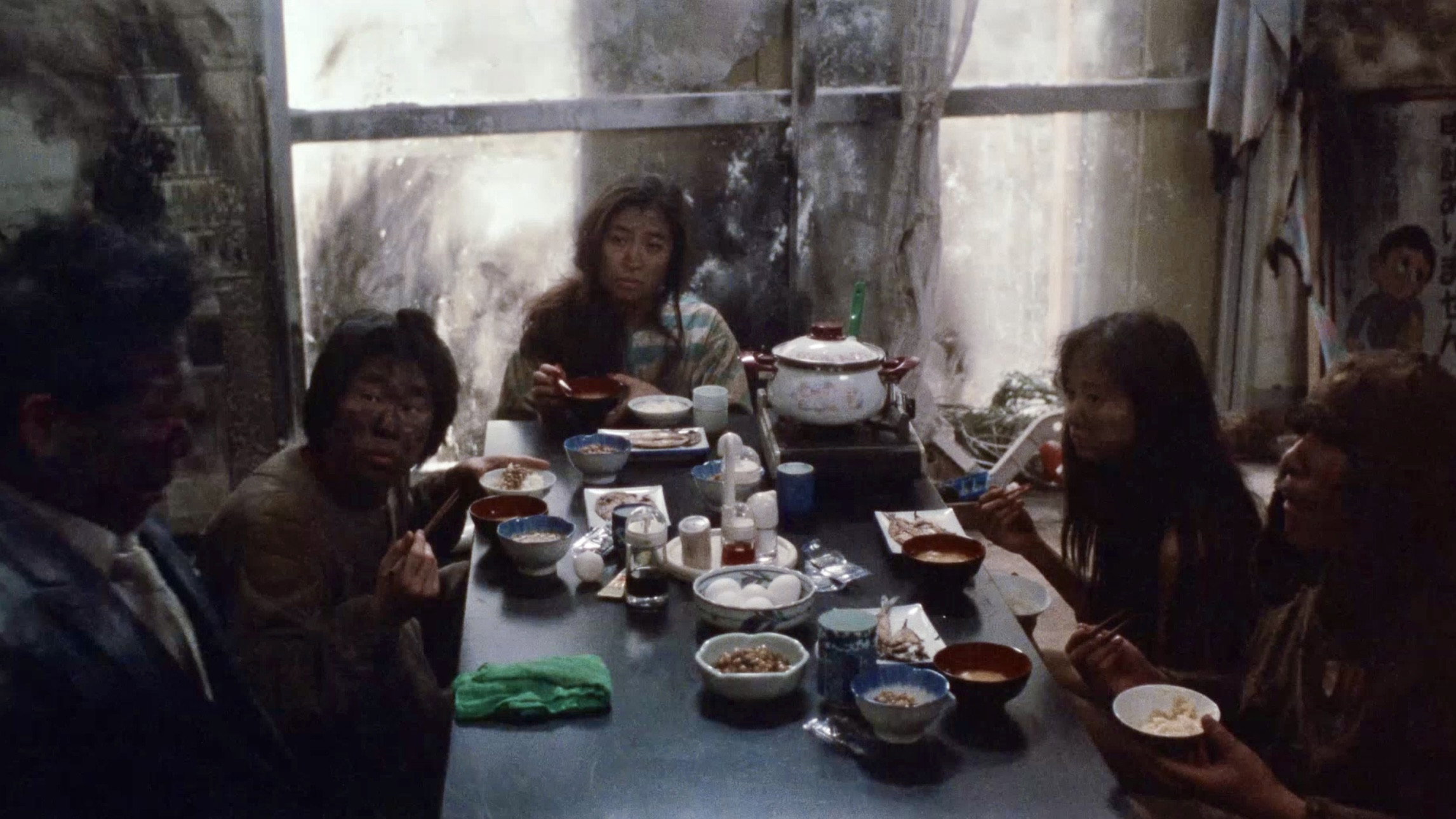 Gyakufunsha kazoku scene photo