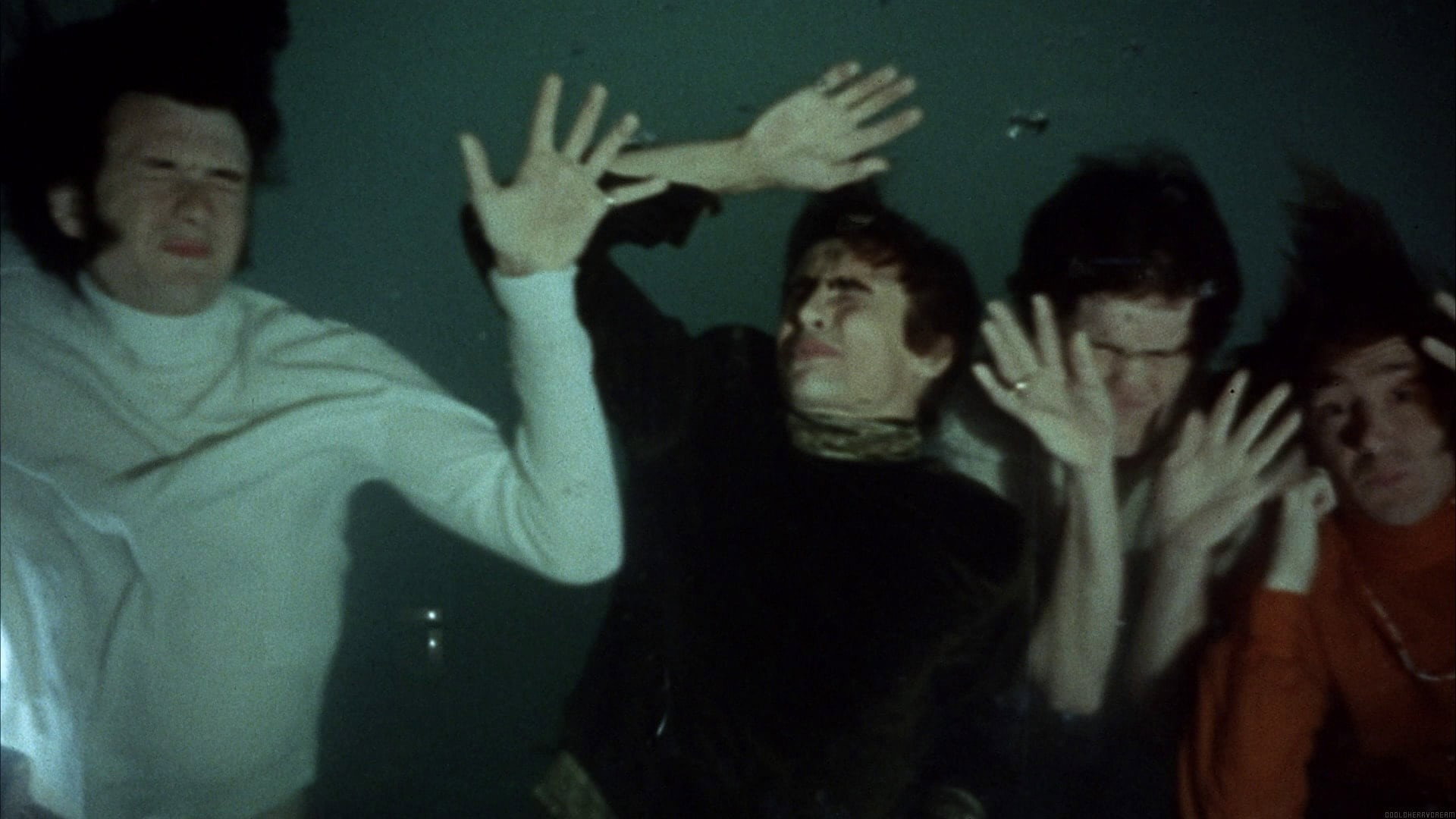 Head scene photo
