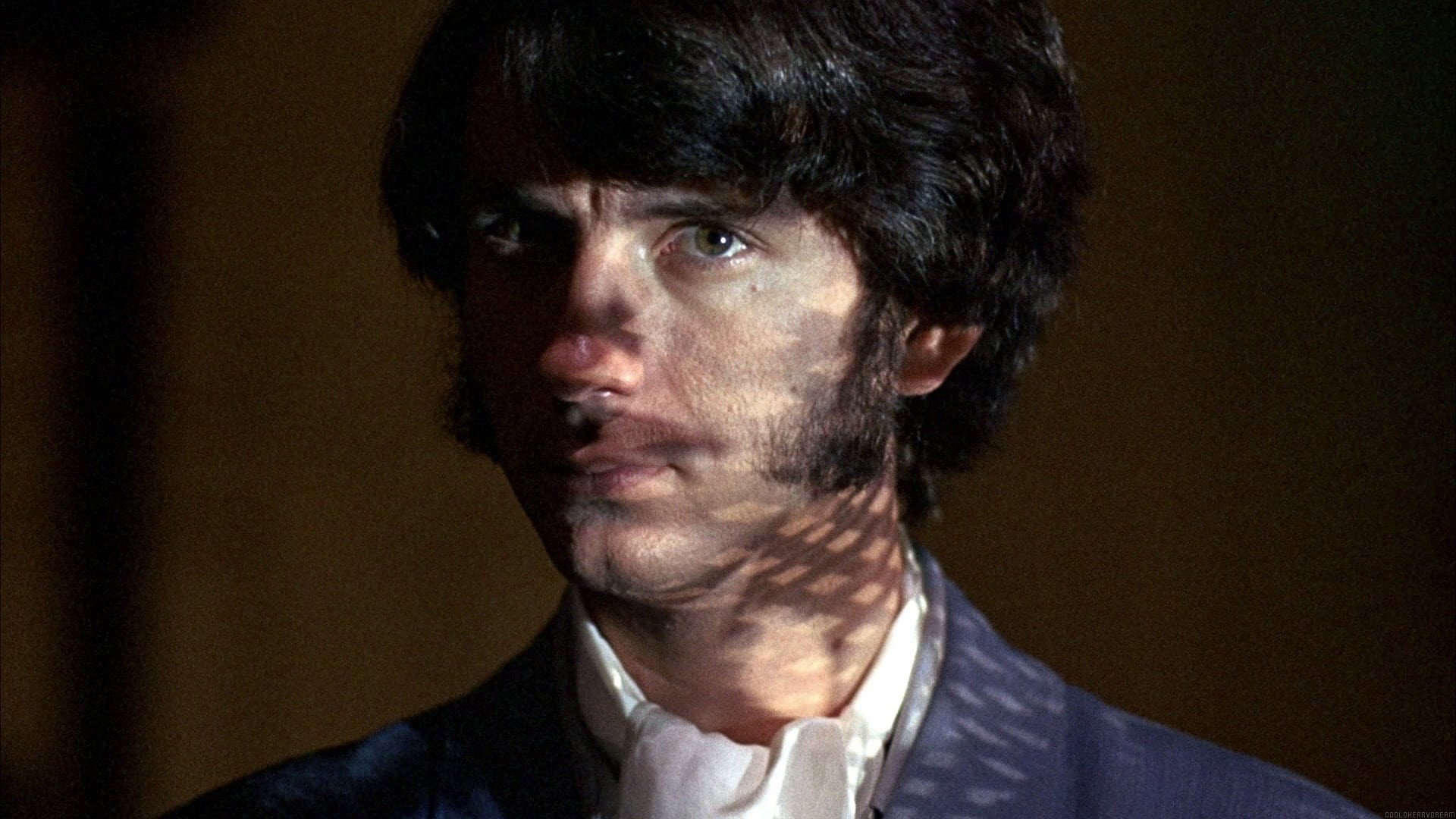 Head scene photo