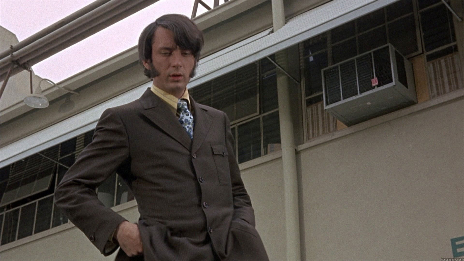 Head scene photo