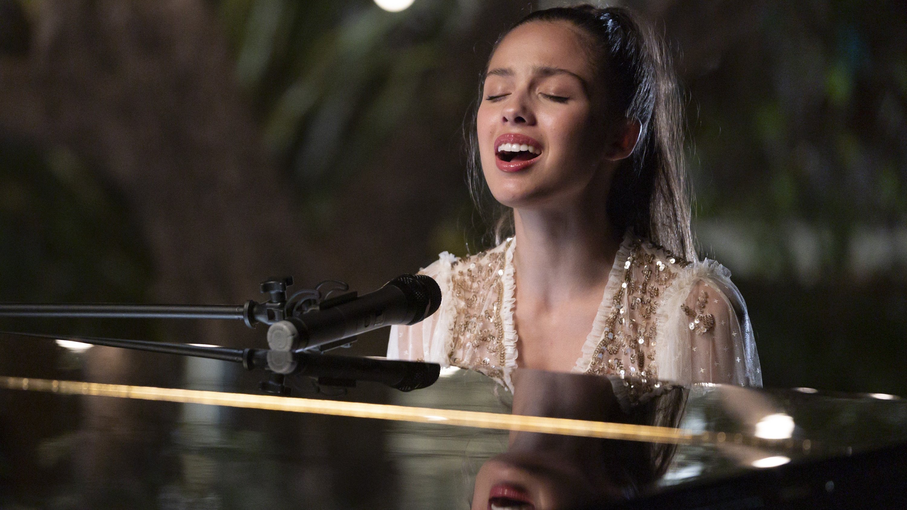 High School Musical: The Musical: The Holiday Special scene photo