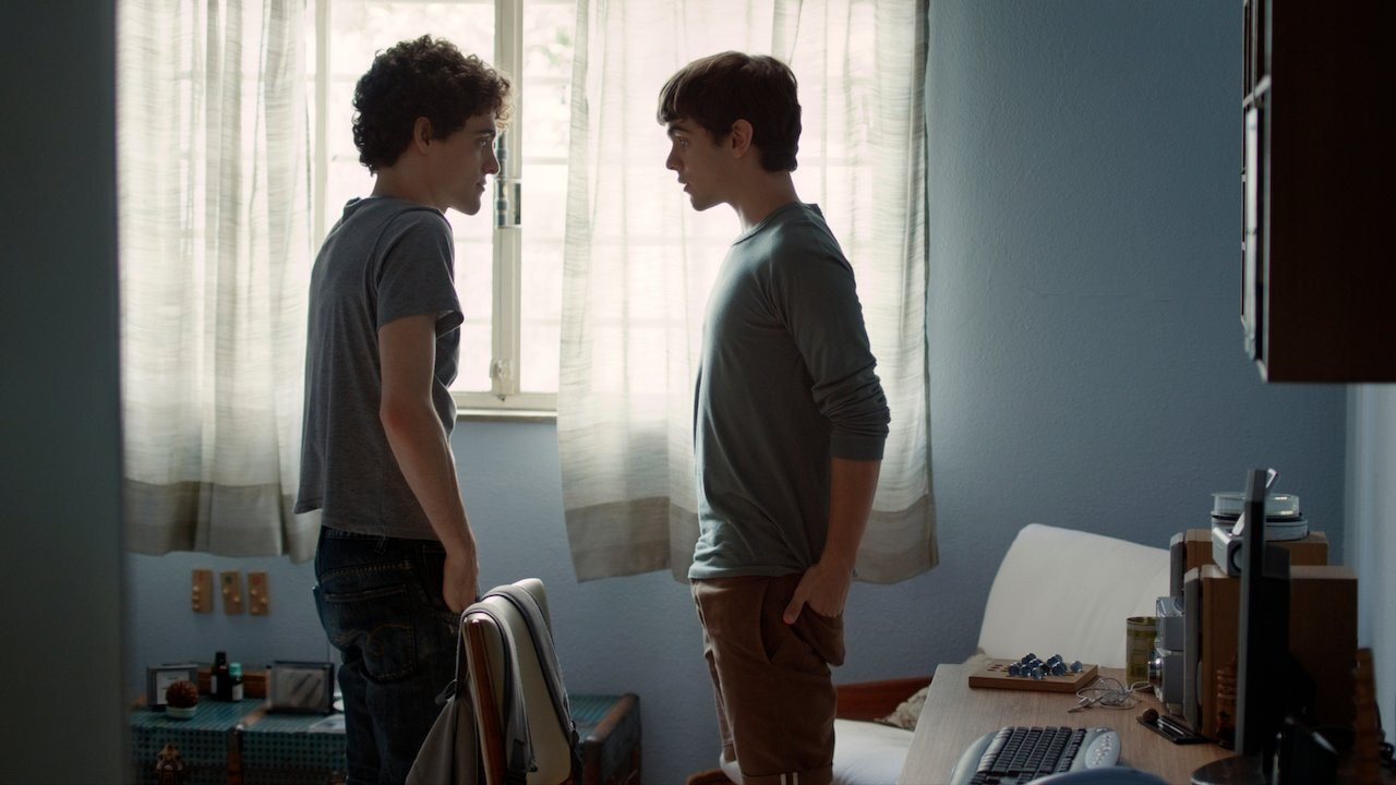 Hoje Eu Quero Voltar Sozinho scene photo