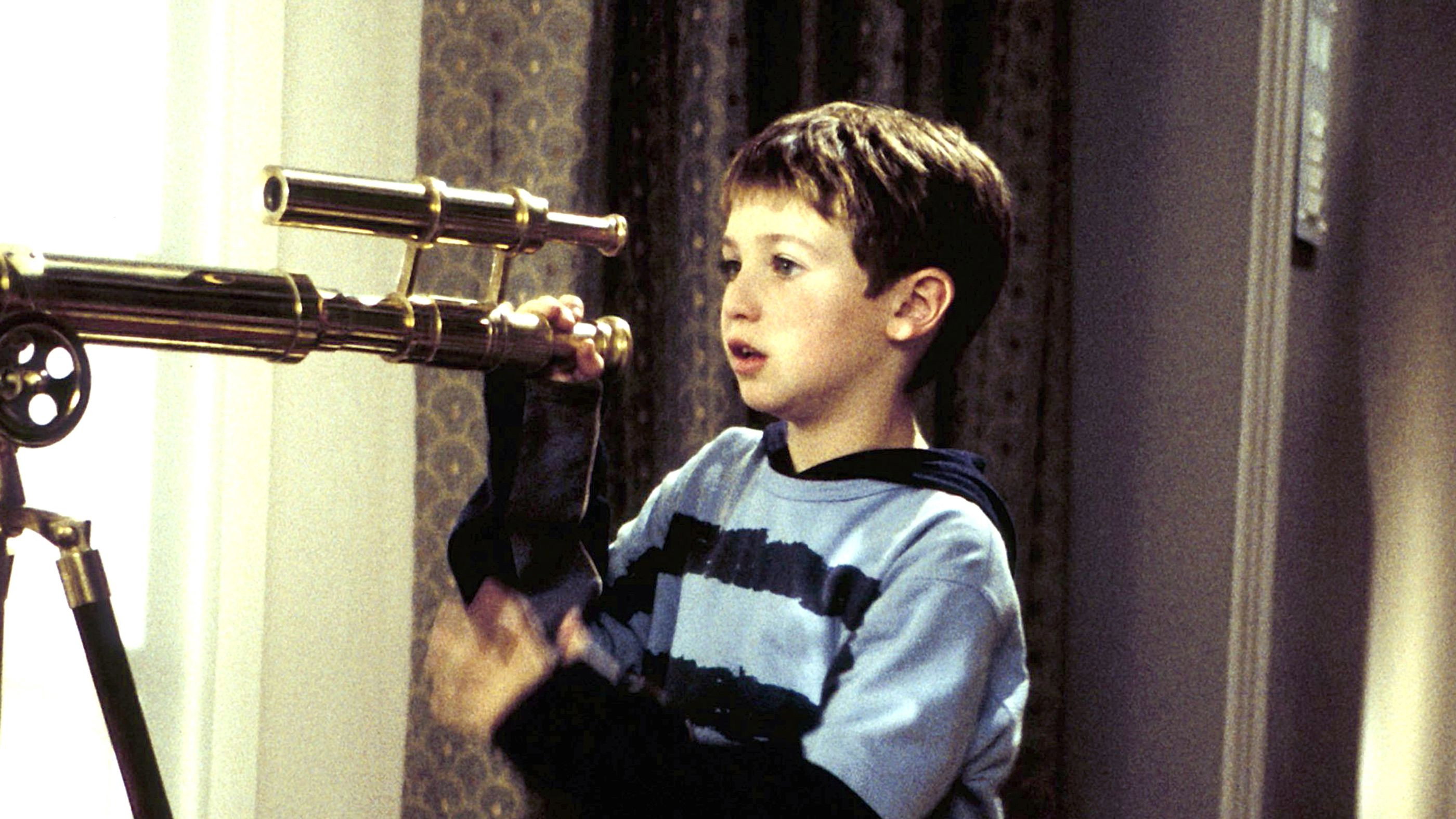 Home Alone 4: Taking Back the House scene photo