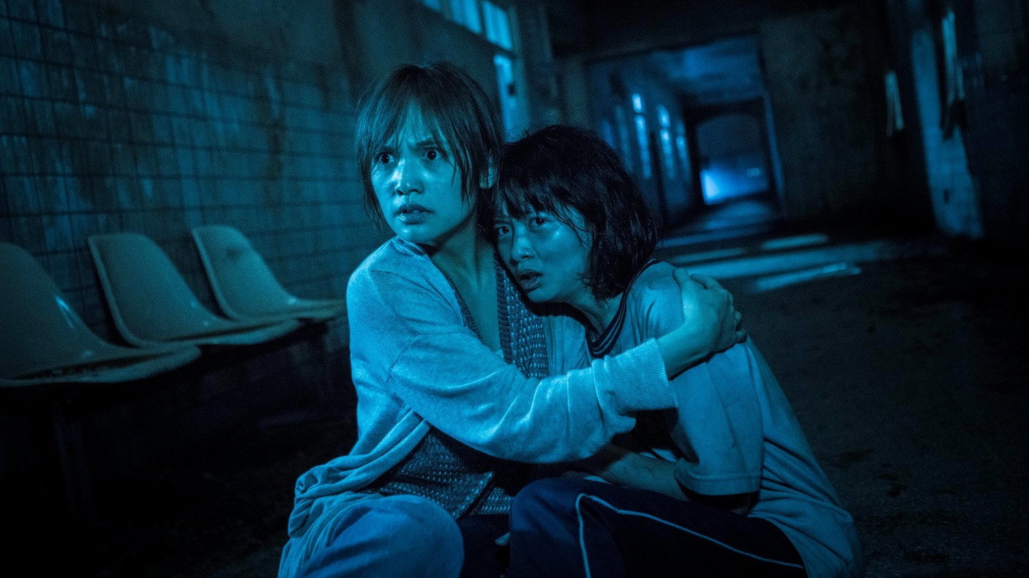 Hong yi xiao nu hai 2 scene photo