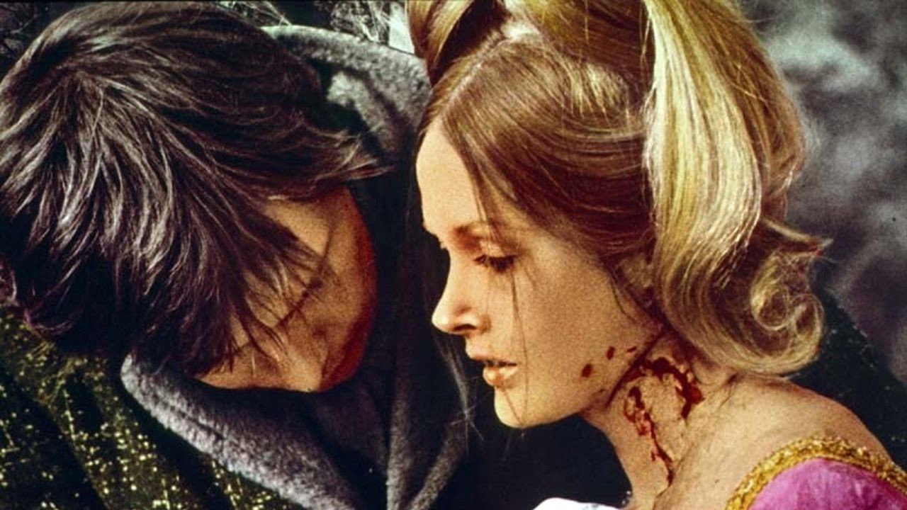House of Dark Shadows scene photo