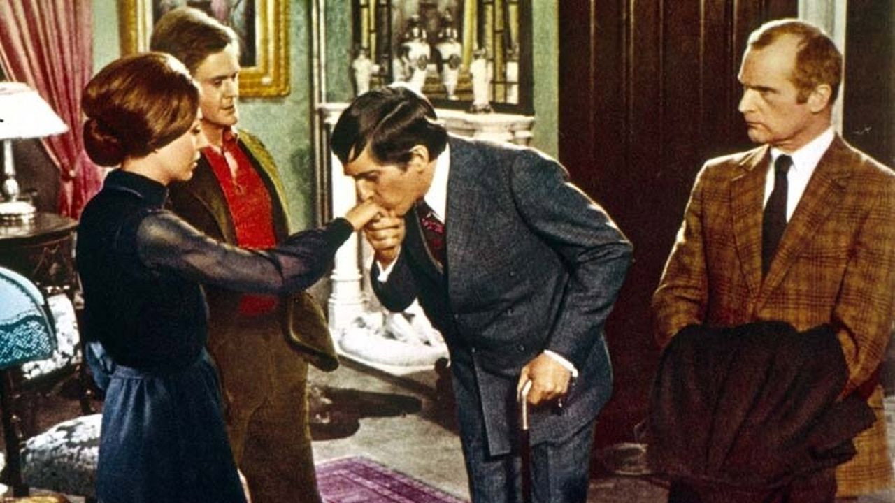 House of Dark Shadows scene photo