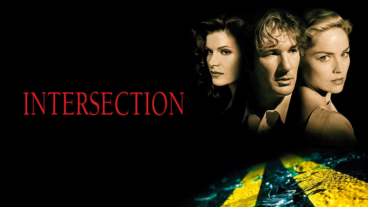 Intersection scene photo