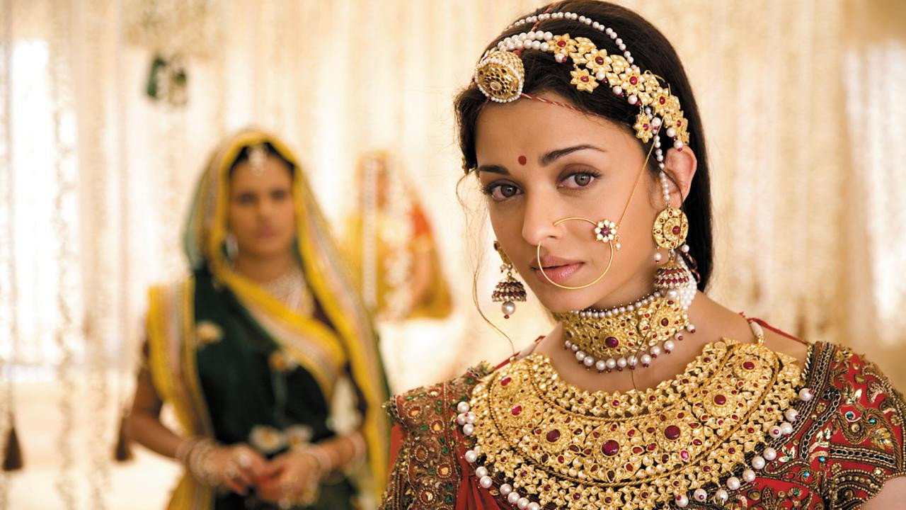 Jodhaa Akbar scene photo