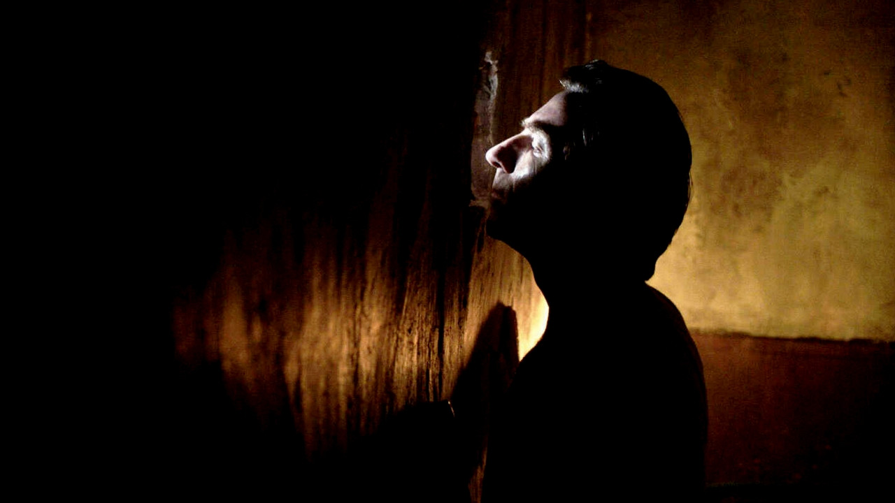 La trinchera infinita scene photo