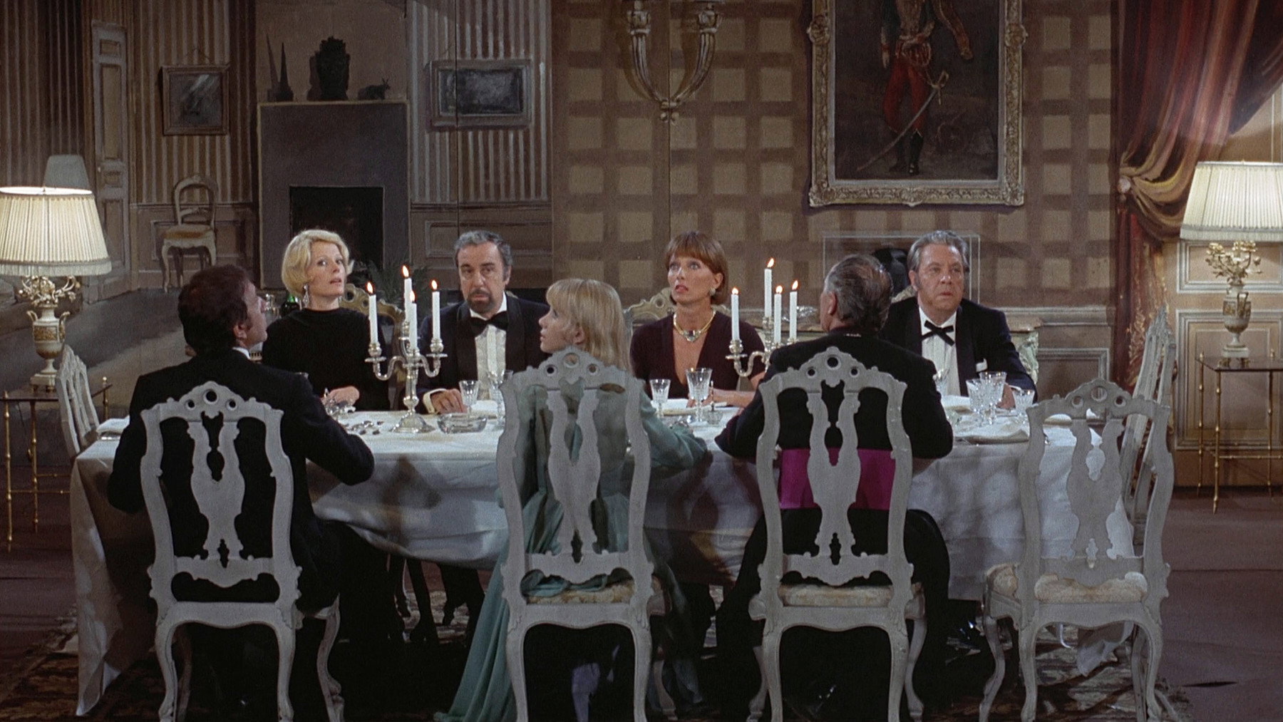 Le Charme discret de la bourgeoisie scene photo